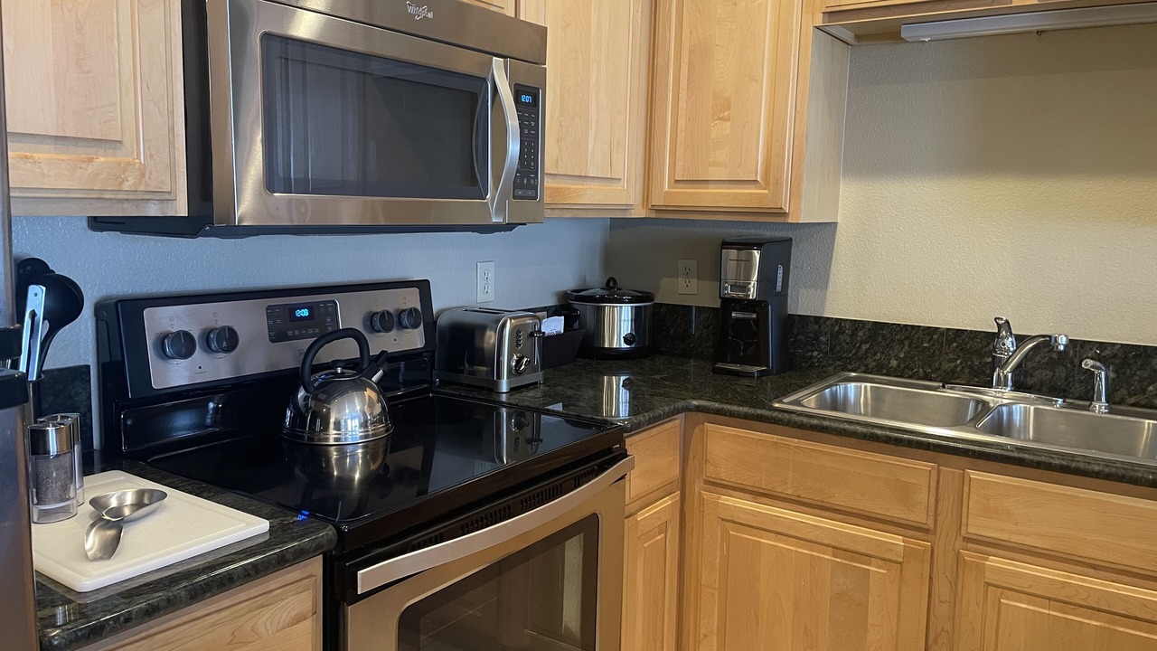 Photo of Kitchen in Peak 9