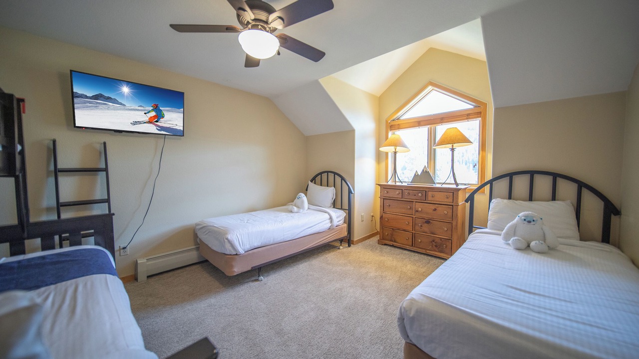Photo of Bedroom in Mountain House