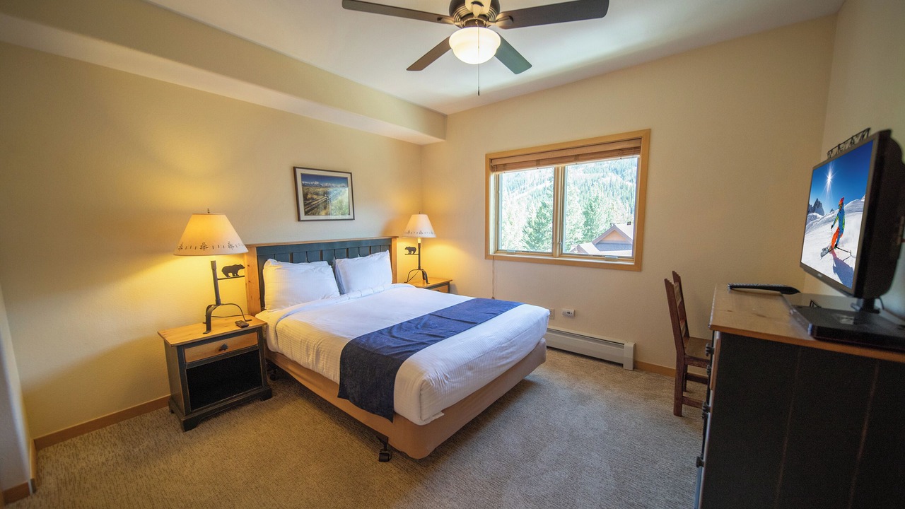 Photo of Bedroom in Mountain House