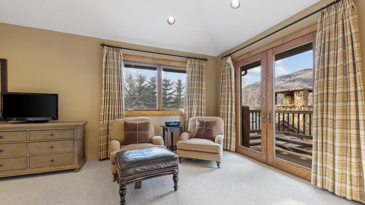 Photo of Livingroom in Vail