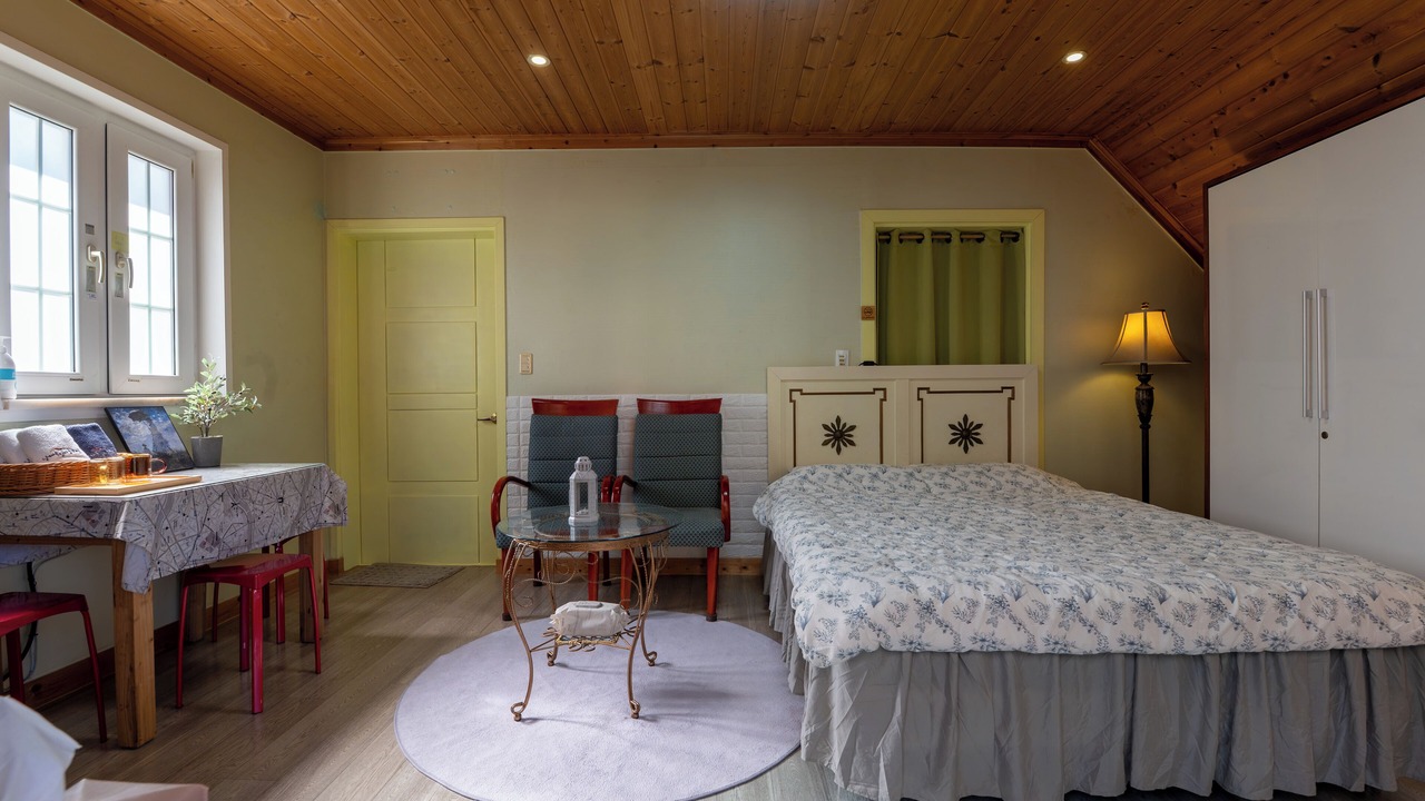 Photo of Bedroom in Mulgol
