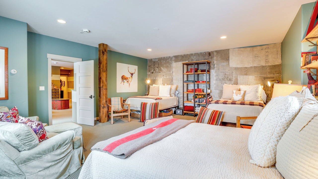 Photo of Bedroom in Highland Meadows
