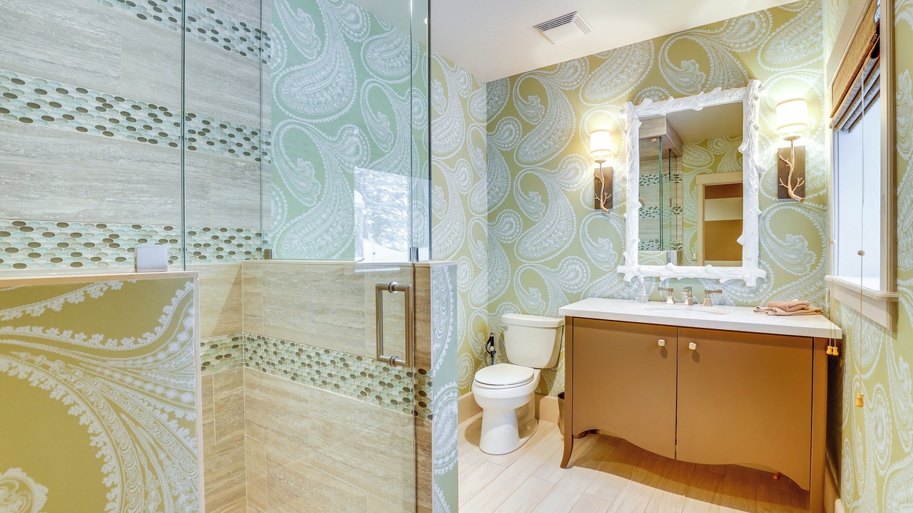 Photo of Bathroom in Highland Meadows