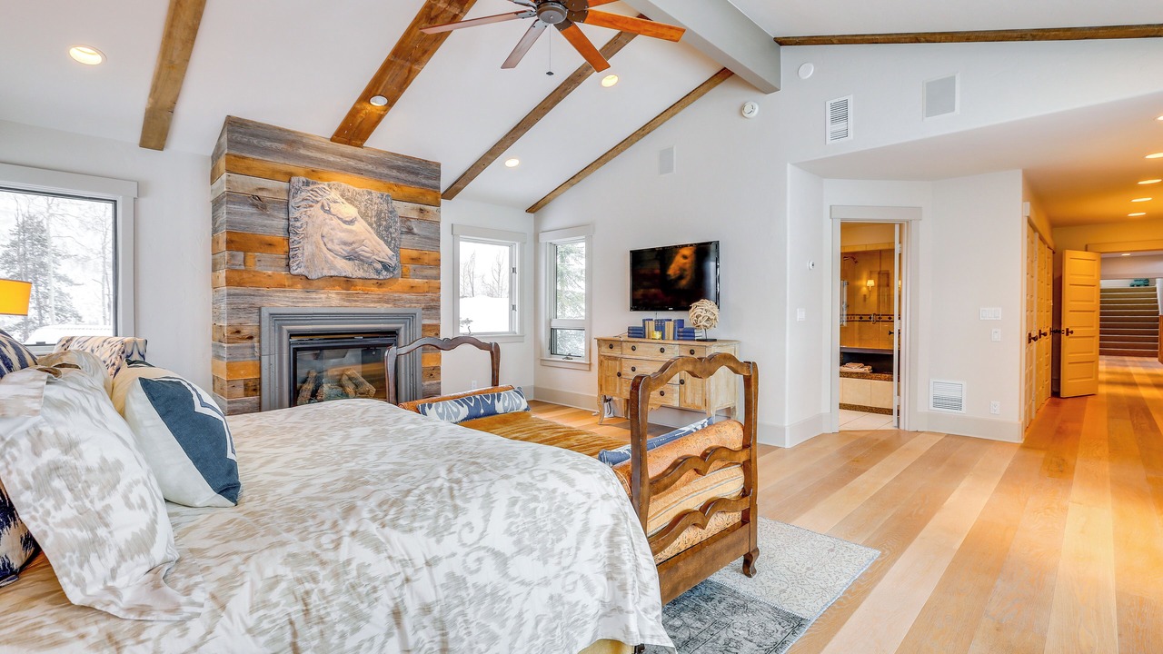 Photo of Bedroom in Highland Meadows