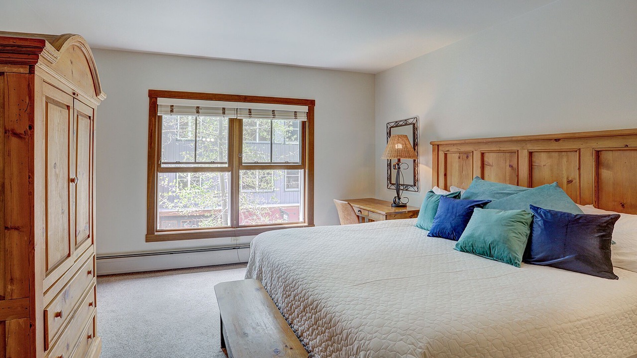 Photo of Bedroom in River Run