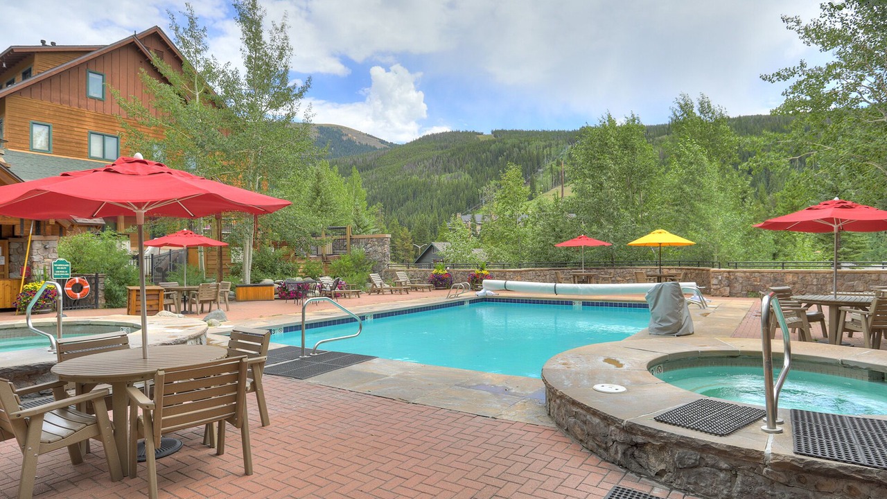 Photo of Outdoor in River Run