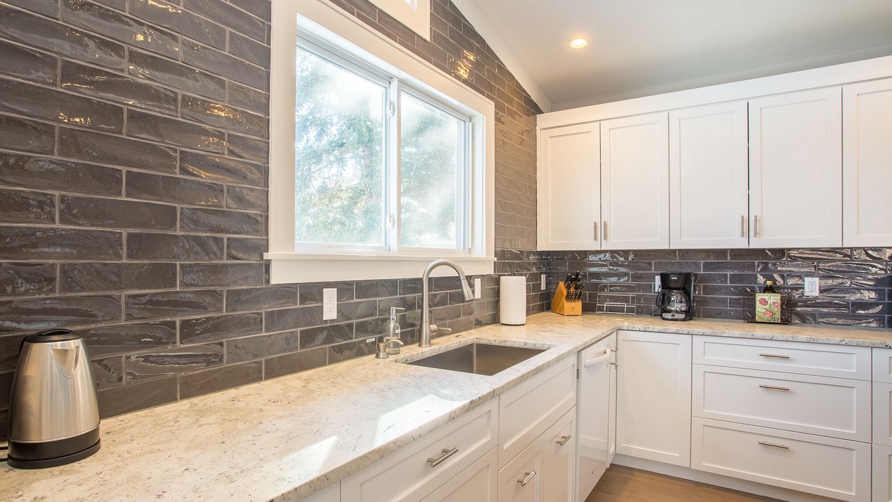 Photo of Kitchen in Baseline Sub