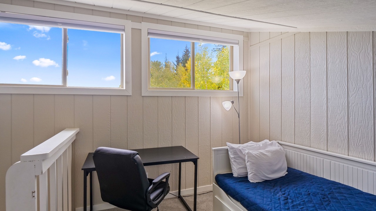 Photo of Bedroom in Baldy Mountain