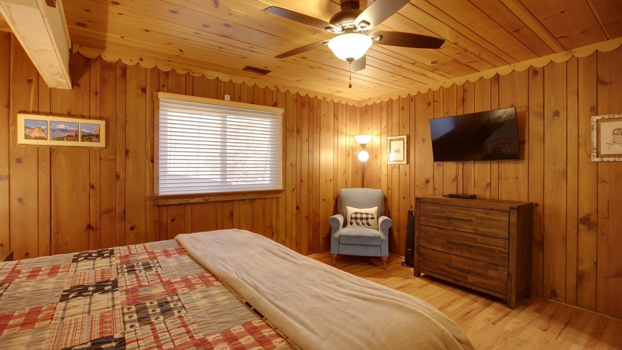 Photo of Bedroom in Green Mountain Falls