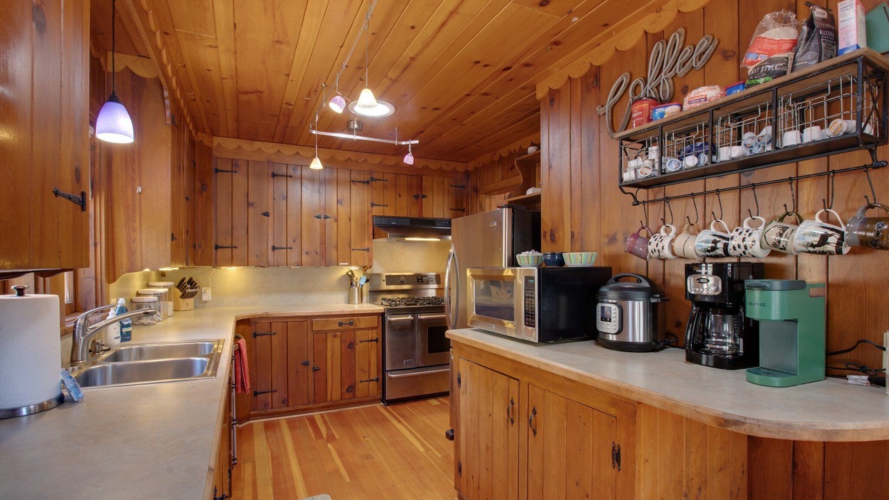 Photo of Kitchen in Green Mountain Falls