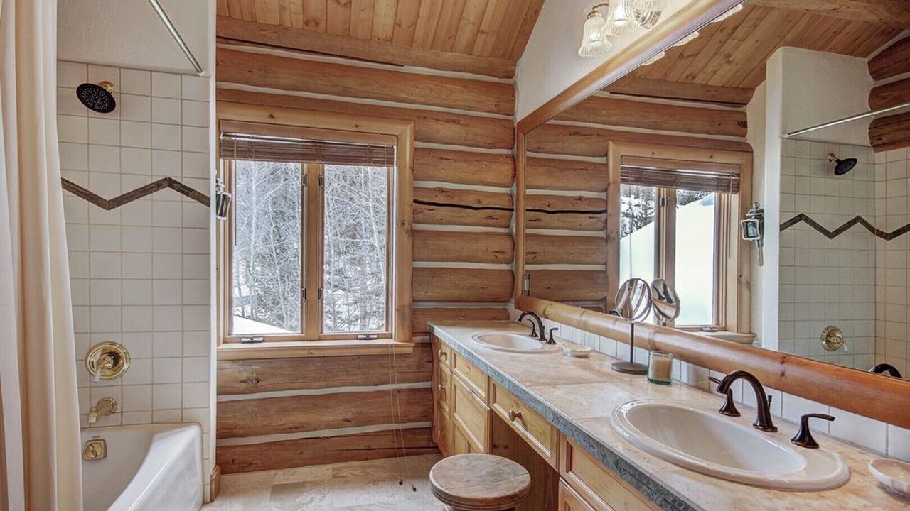 Photo of Bathroom in Keystone