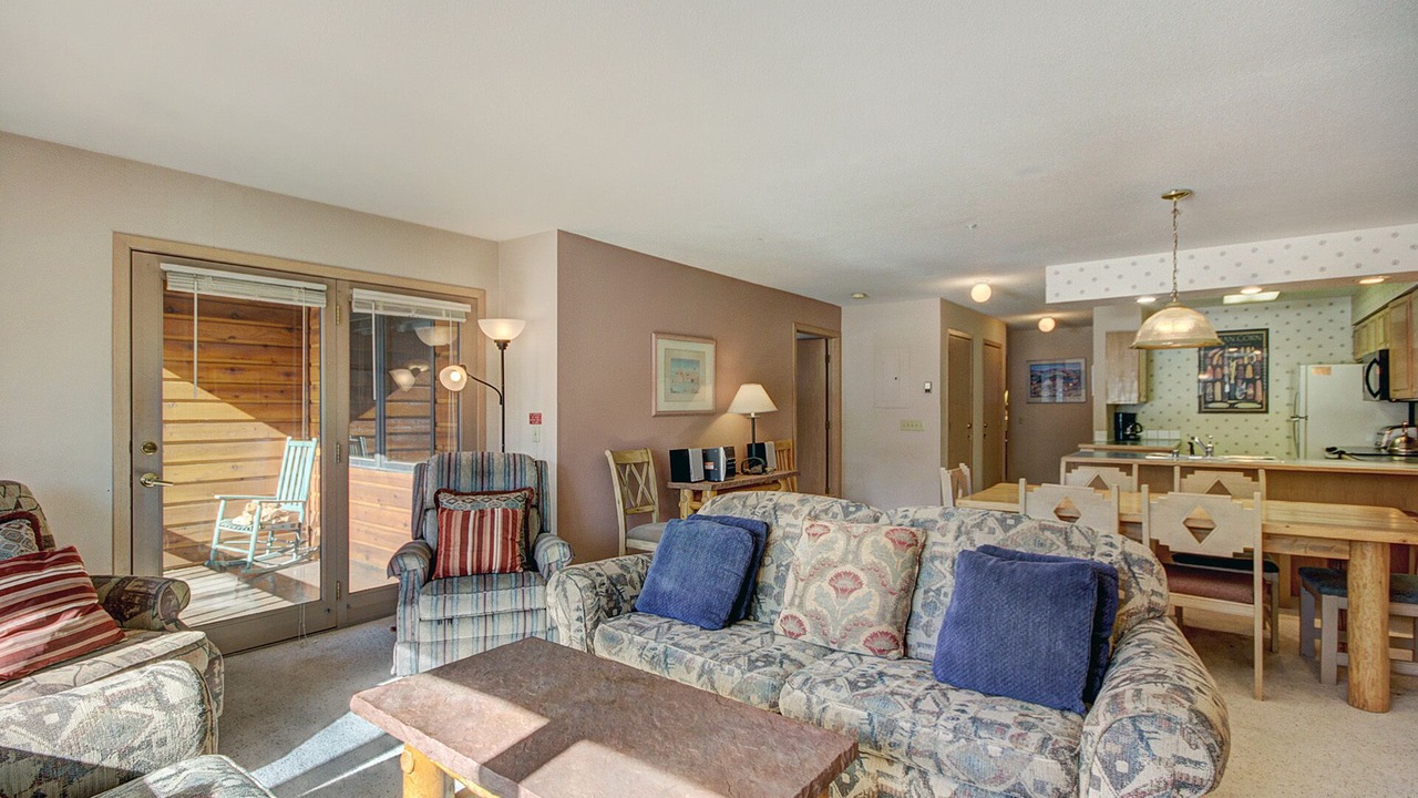 Photo of Livingroom in Four O'Clock