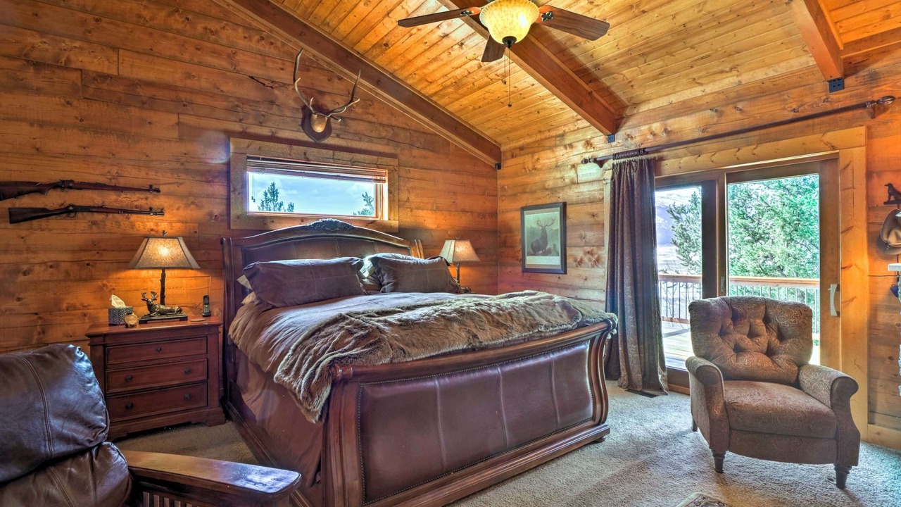 Photo of Bedroom in Michigan Hill
