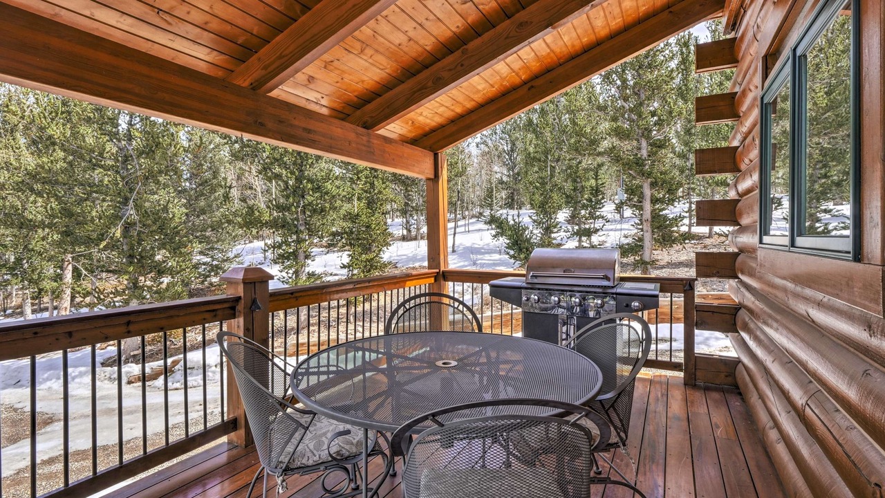 Photo of Outdoor in Michigan Hill