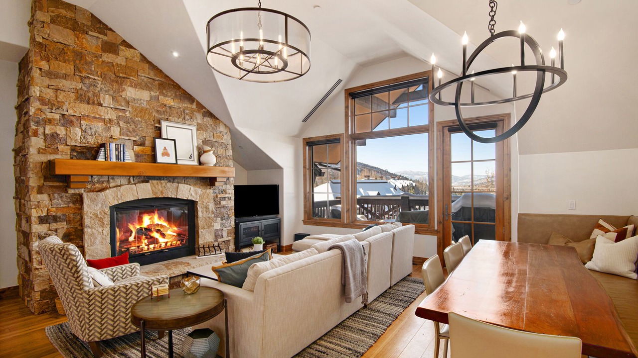 Photo of Livingroom in Avon