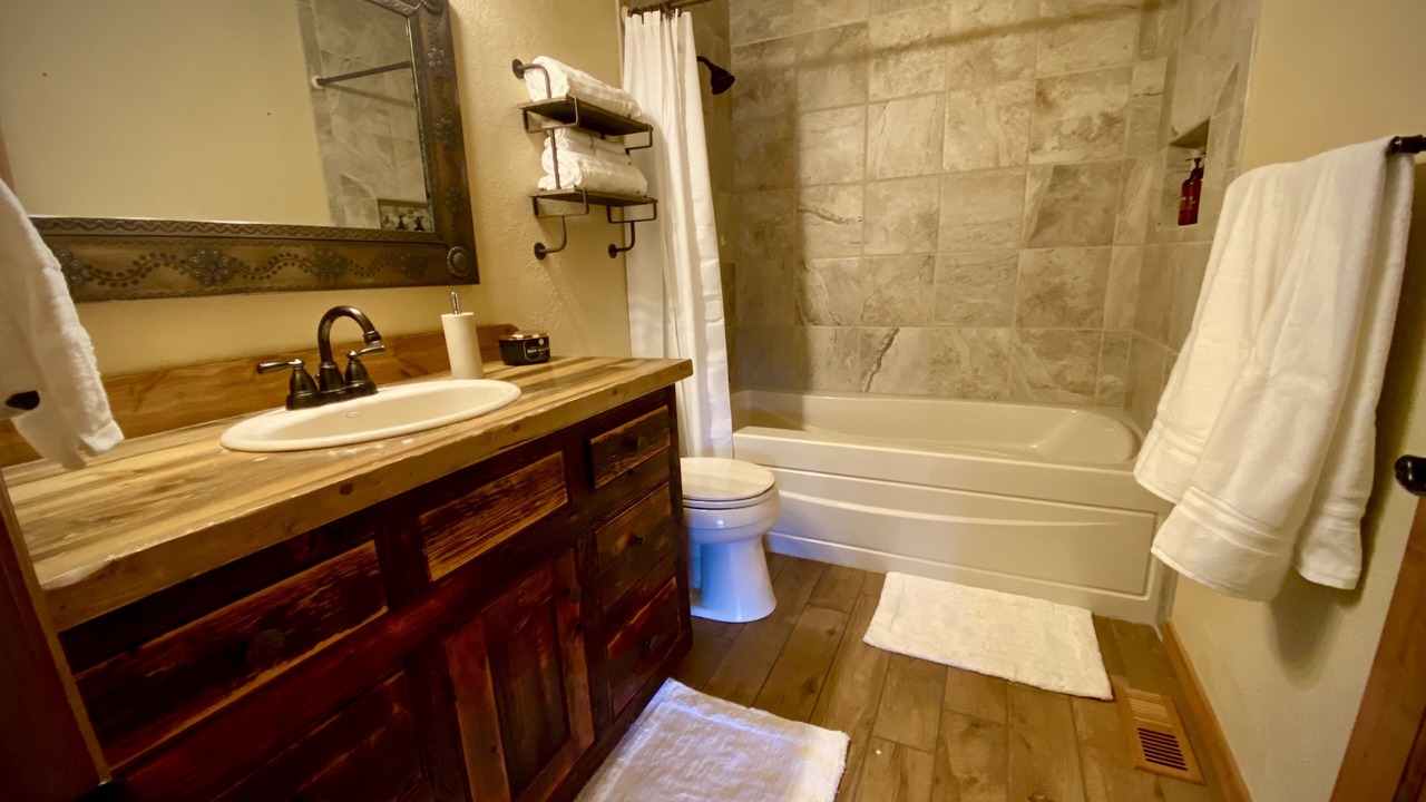 Photo of Bathroom in Alma