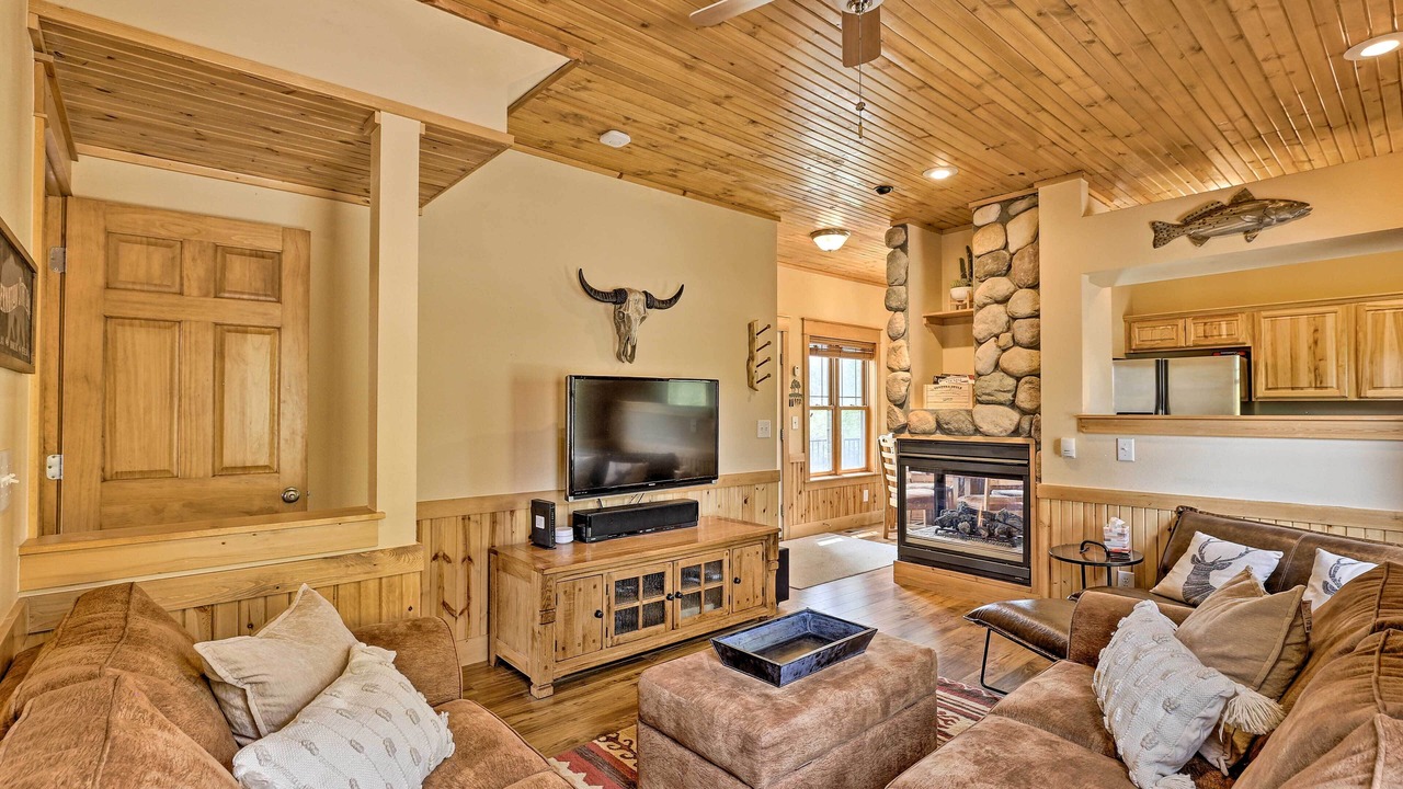 Photo of Livingroom in Granby