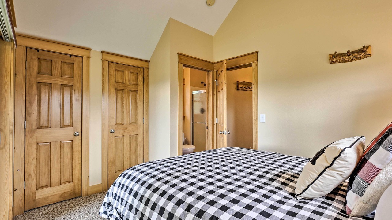 Photo of Bedroom in Granby