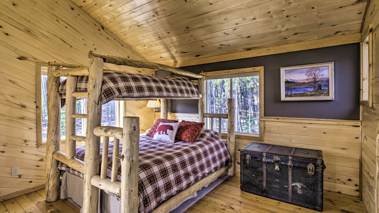 Photo of Bedroom in Valley of the Sun
