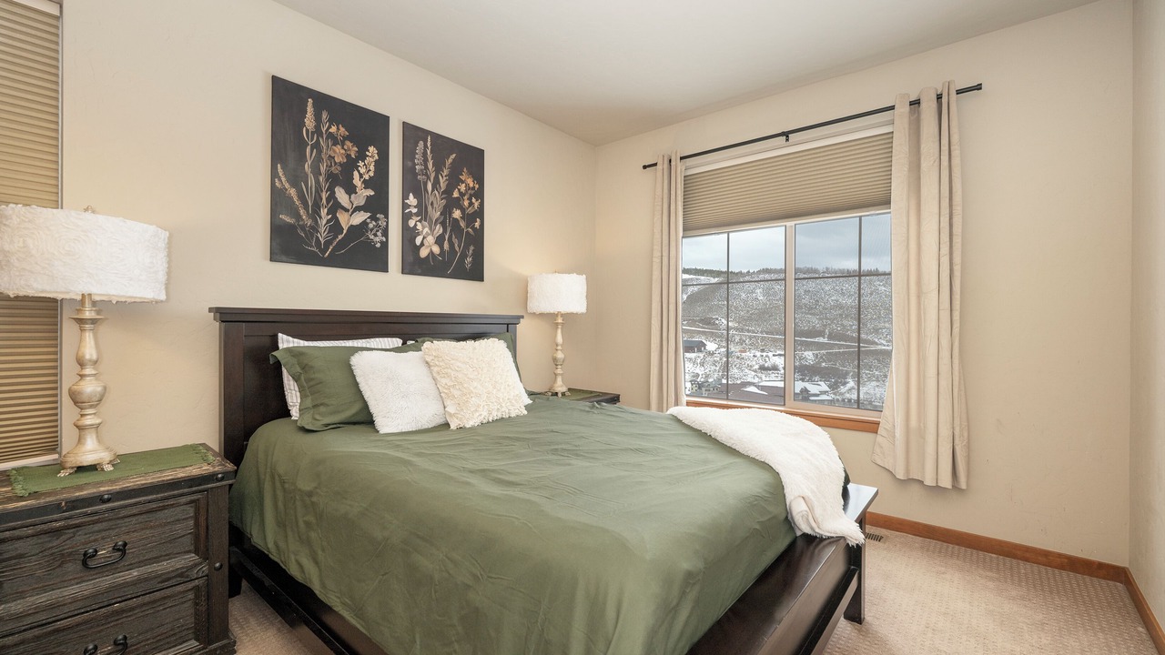 Photo of Bedroom in Silvercreek