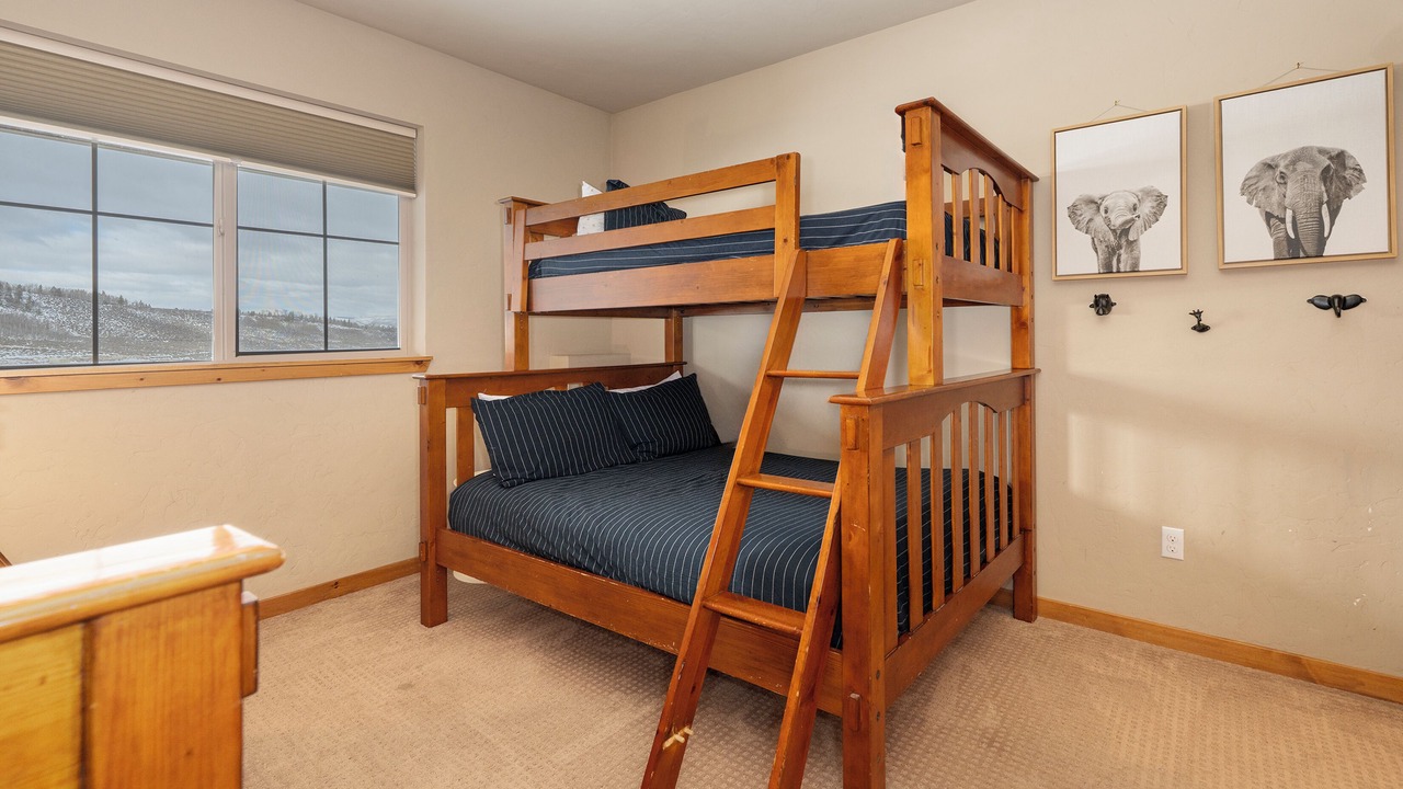 Photo of Bedroom in Silvercreek
