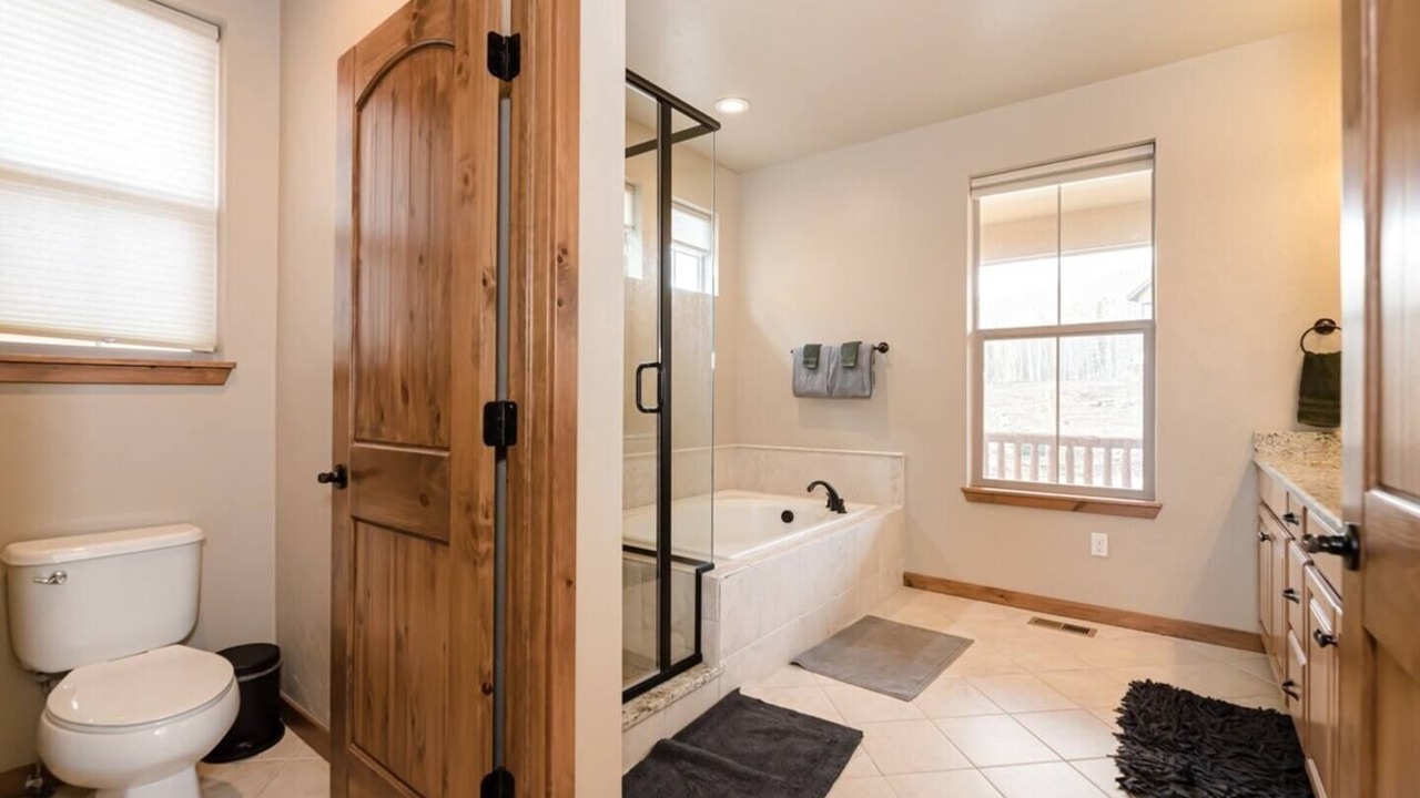 Photo of Bathroom in Silvercreek