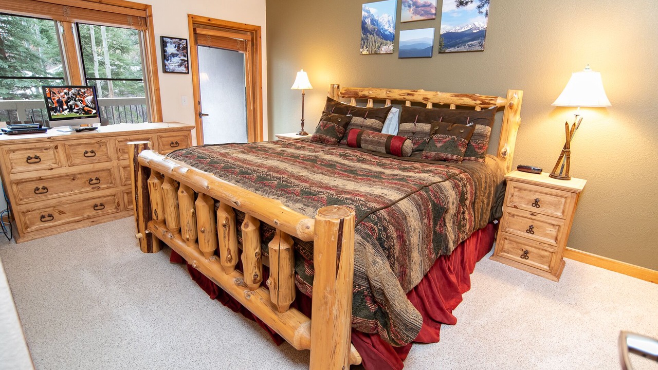 Photo of Bedroom in Four O'Clock