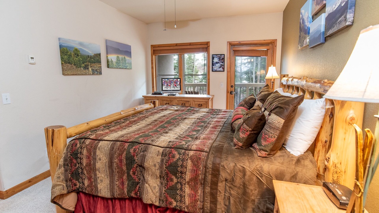 Photo of Bedroom in Four O'Clock