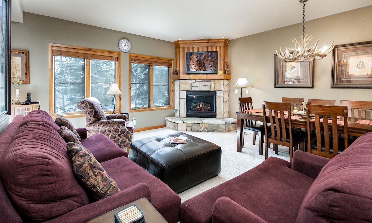 Photo of Livingroom in Four O'Clock