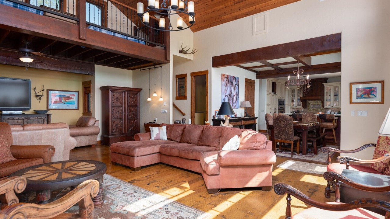Photo of Livingroom in Grand Lake