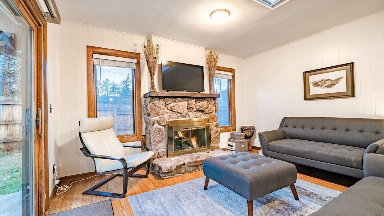Photo of Livingroom in Estes Park