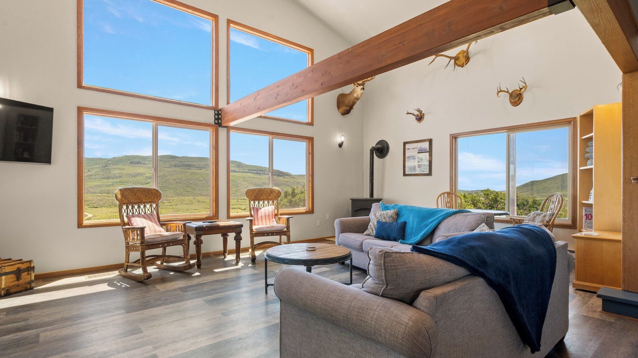 Photo of Livingroom in Collbran