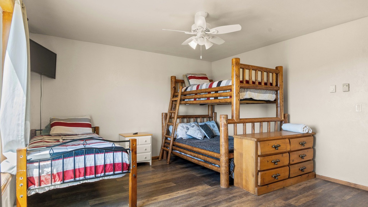 Photo of Bedroom in Collbran