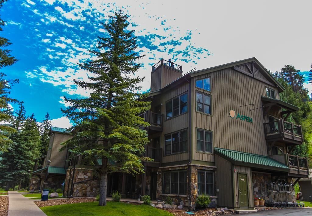 Photo of Outdoor in Highland Meadows
