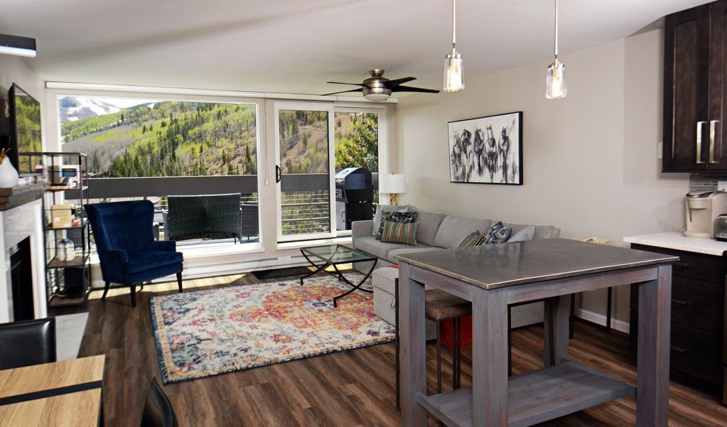 Photo of Livingroom in Vail