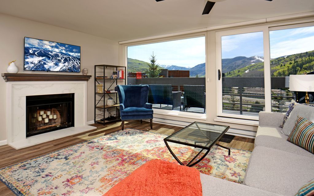 Photo of Livingroom in Vail
