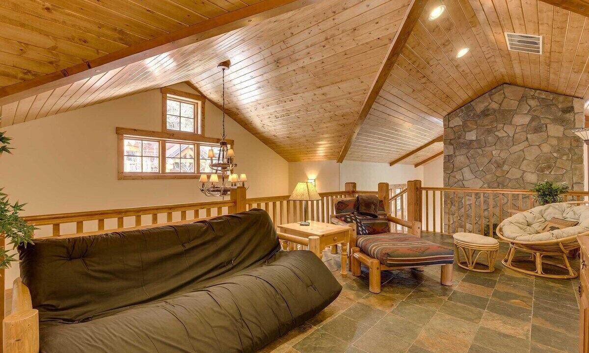 Photo of Livingroom in Warrior's Mark