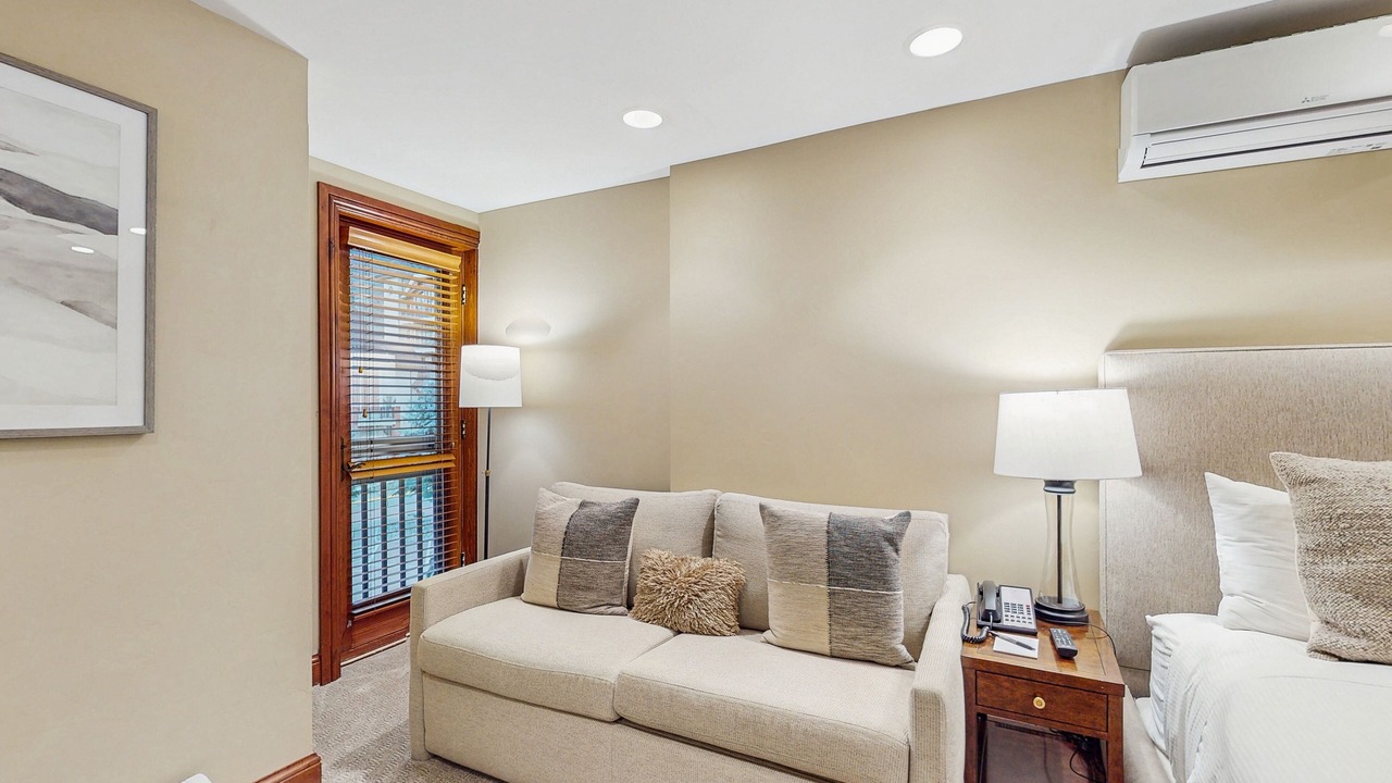 Photo of Livingroom in Vail