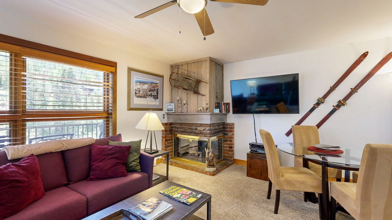 Photo of Livingroom in Vail