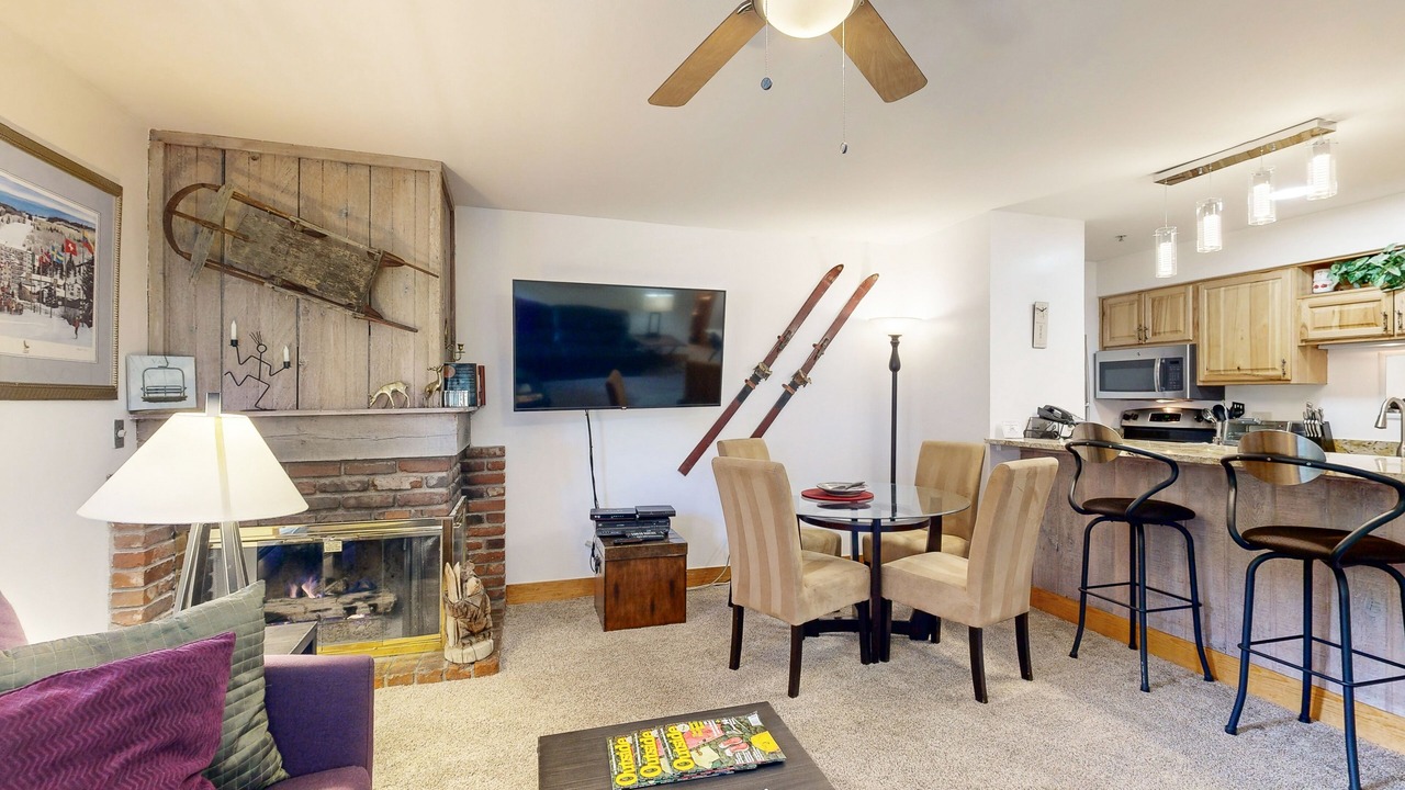 Photo of Livingroom in Vail
