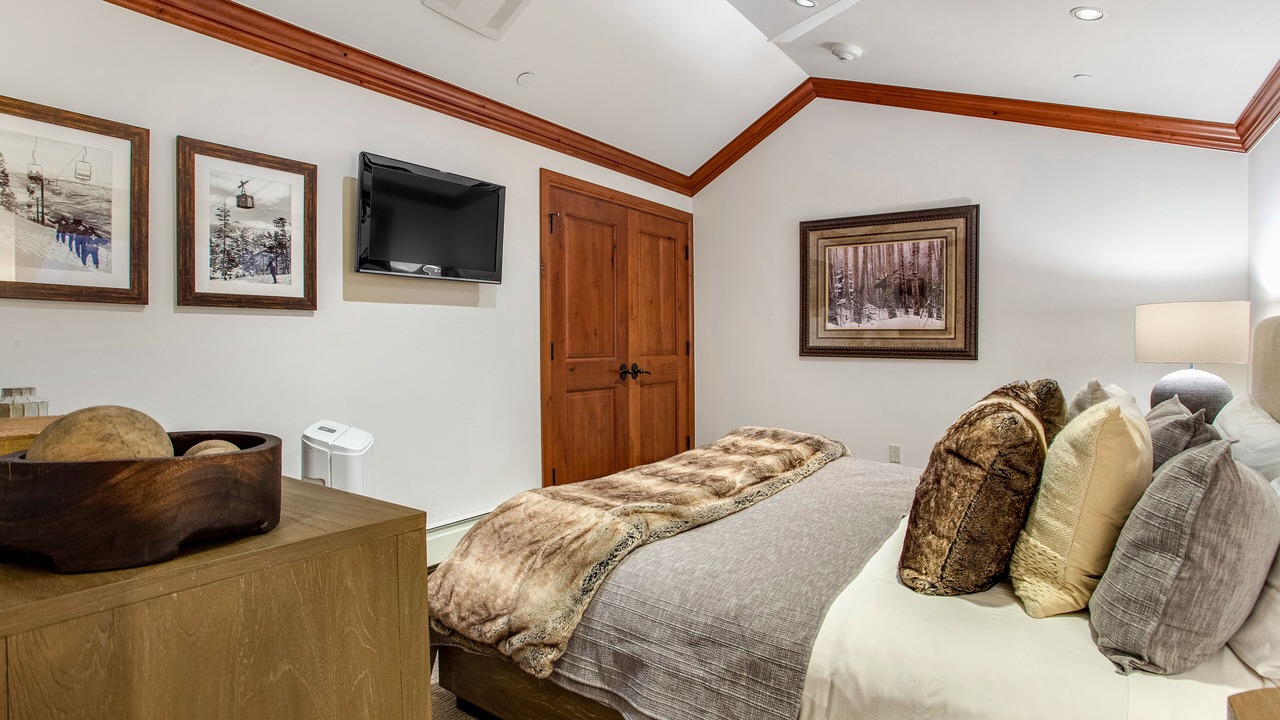 Photo of Bedroom in Vail