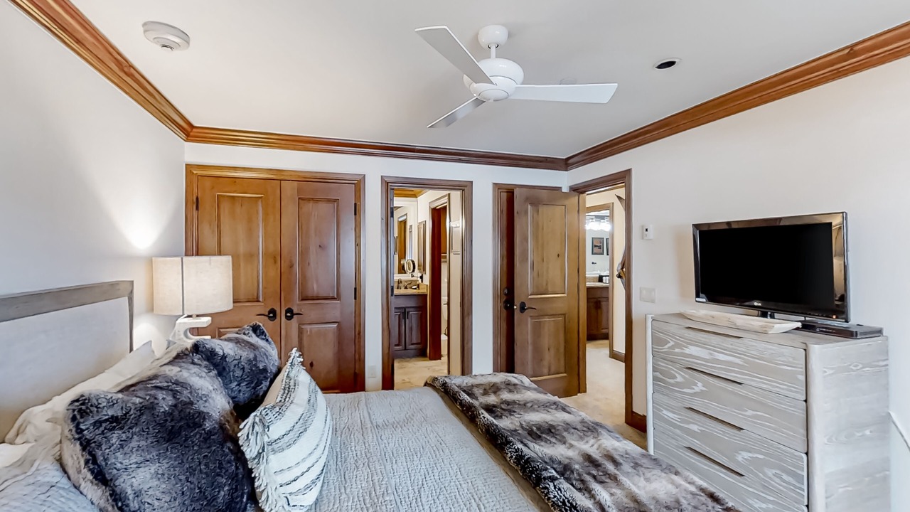 Photo of Bedroom in Vail