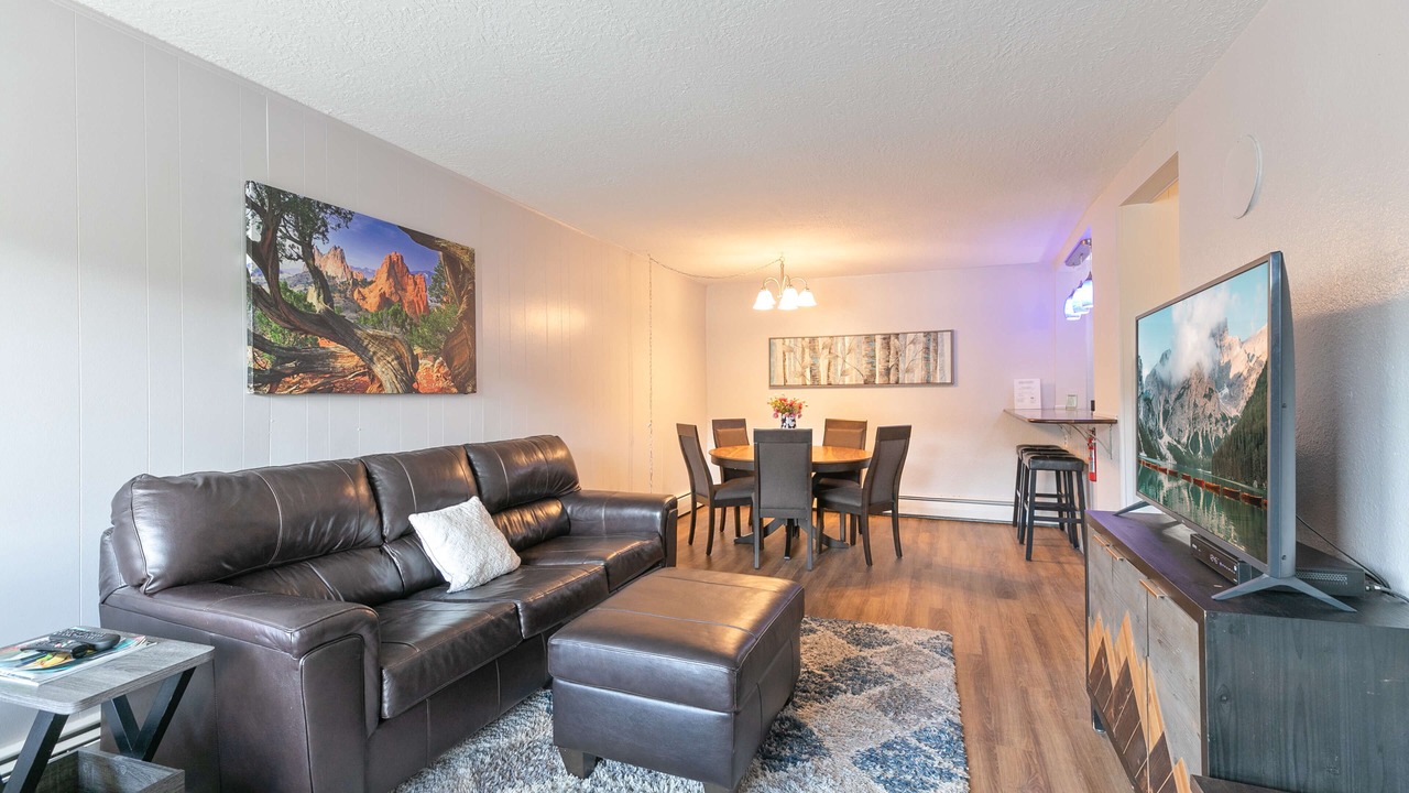 Photo of Livingroom in Historic District