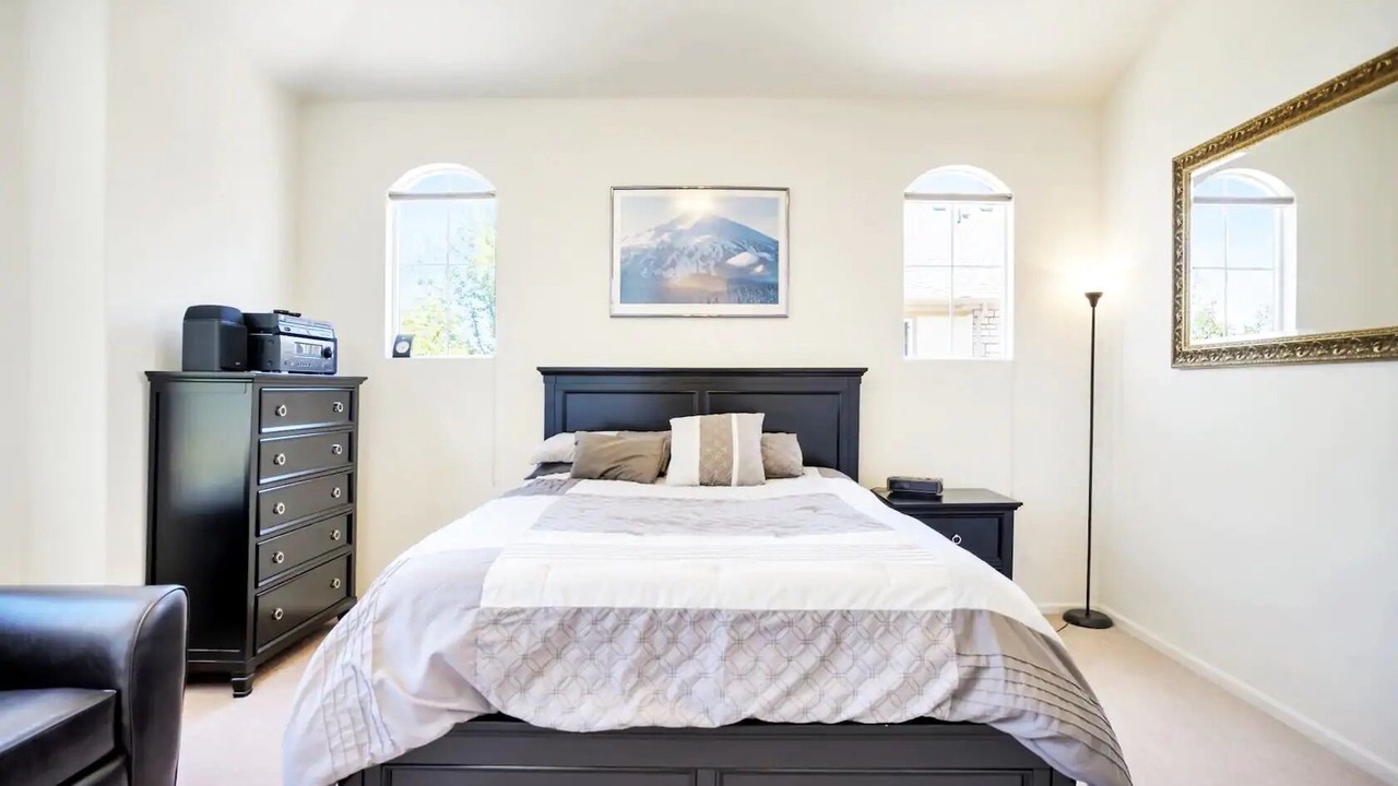 Photo of Bedroom in North Central Westminster
