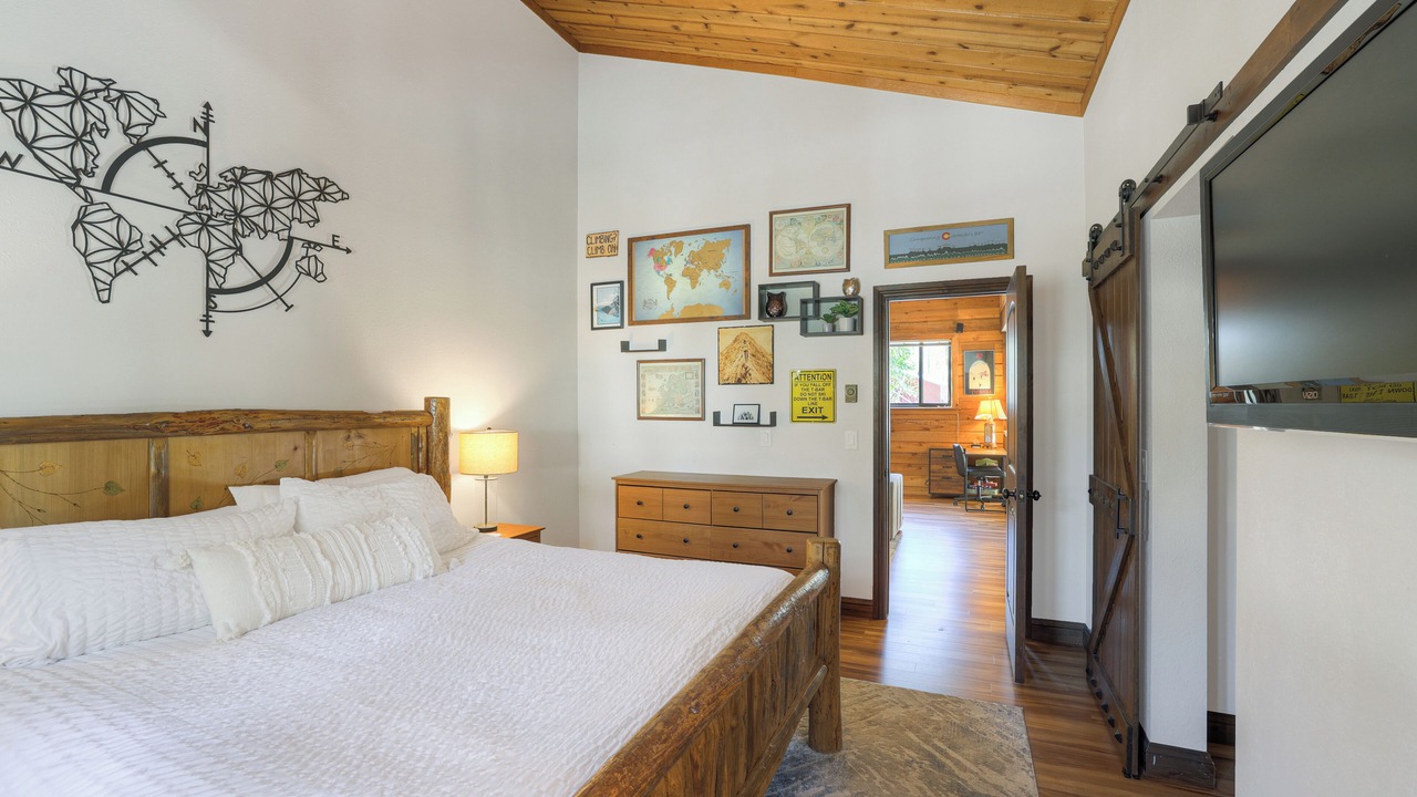 Photo of Bedroom in Warrior's Mark