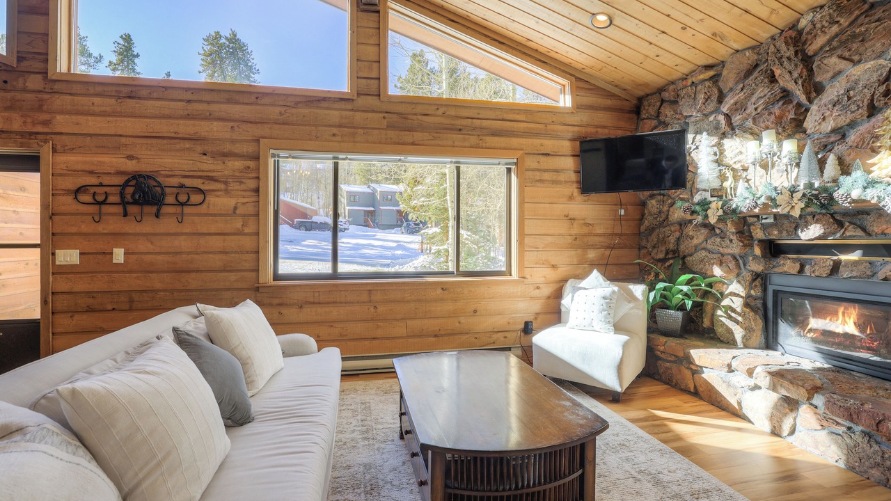 Photo of Livingroom in Warrior's Mark