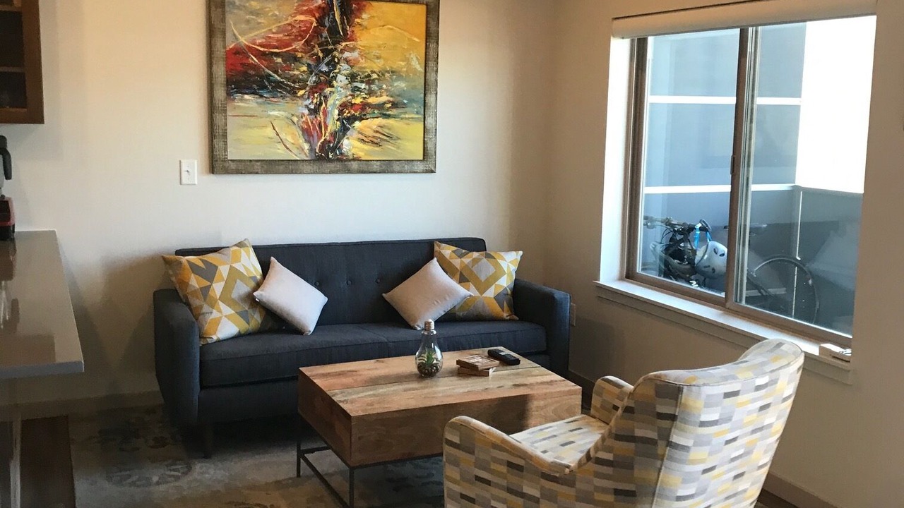 Photo of Livingroom in Central Boulder