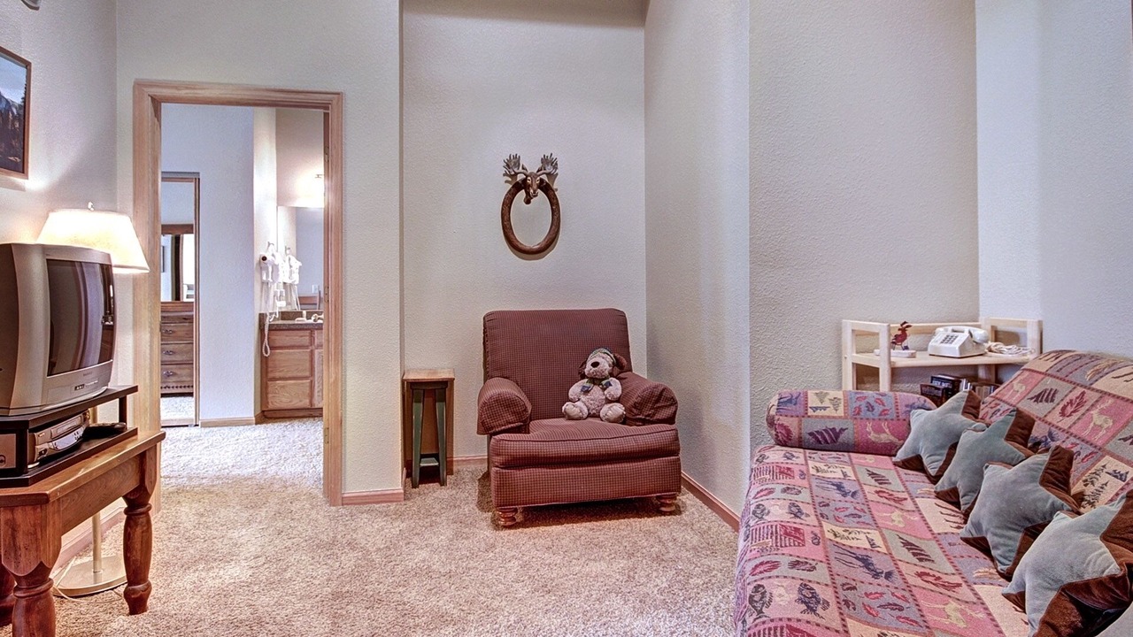 Photo of Livingroom in Historic District