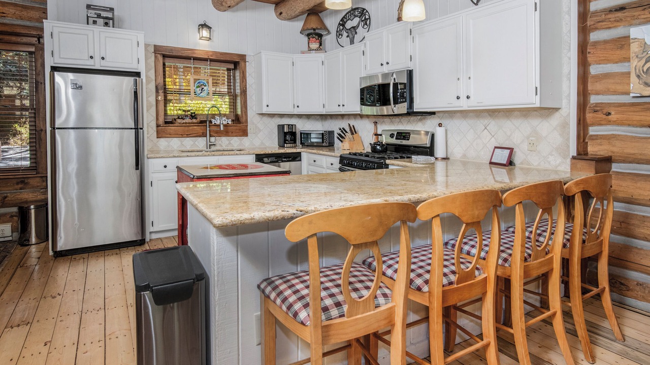 Photo of Kitchen in Timbercreek Lodges