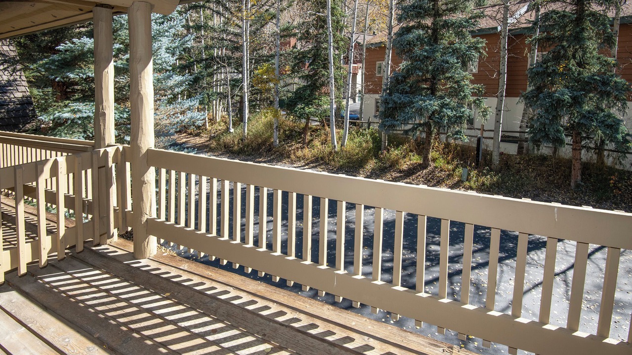 Photo of Patio Balcony in Timbercreek Lodges